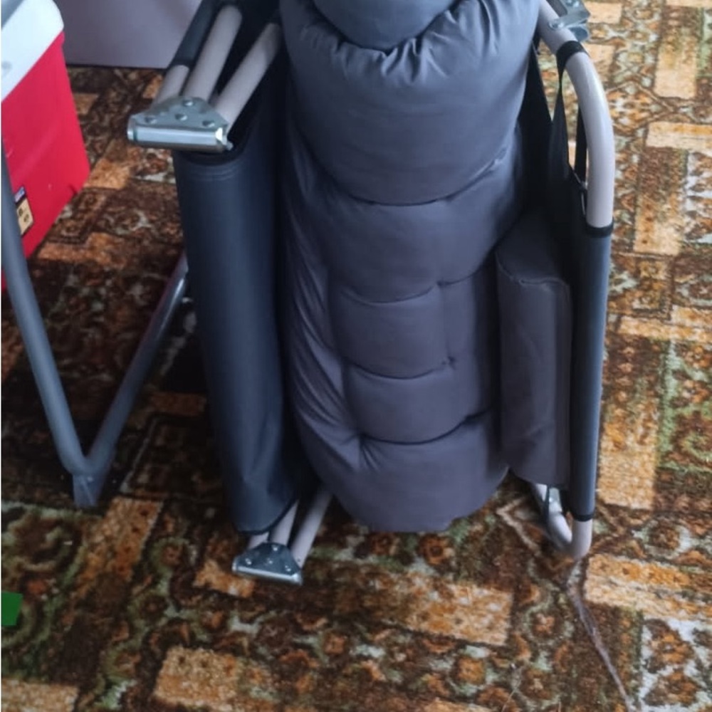 Foldable Gray Padded Chair